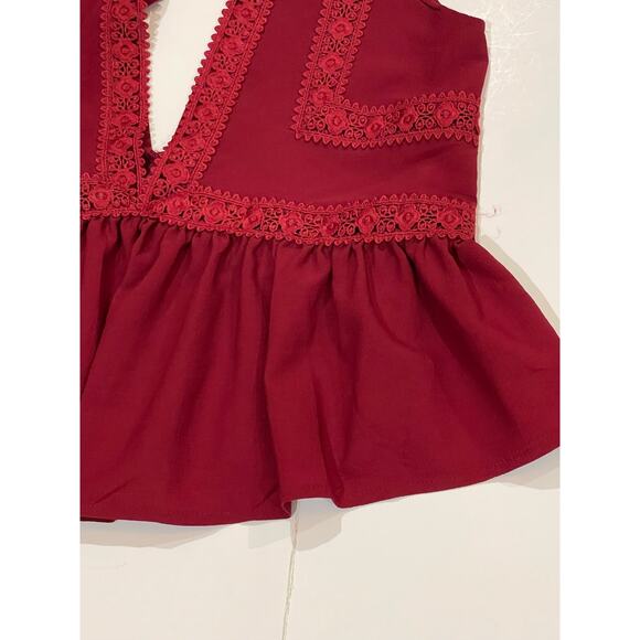 Double V Neck Ruffle Hem Lace Accent Women's Tank Top - Picture 4 of 6